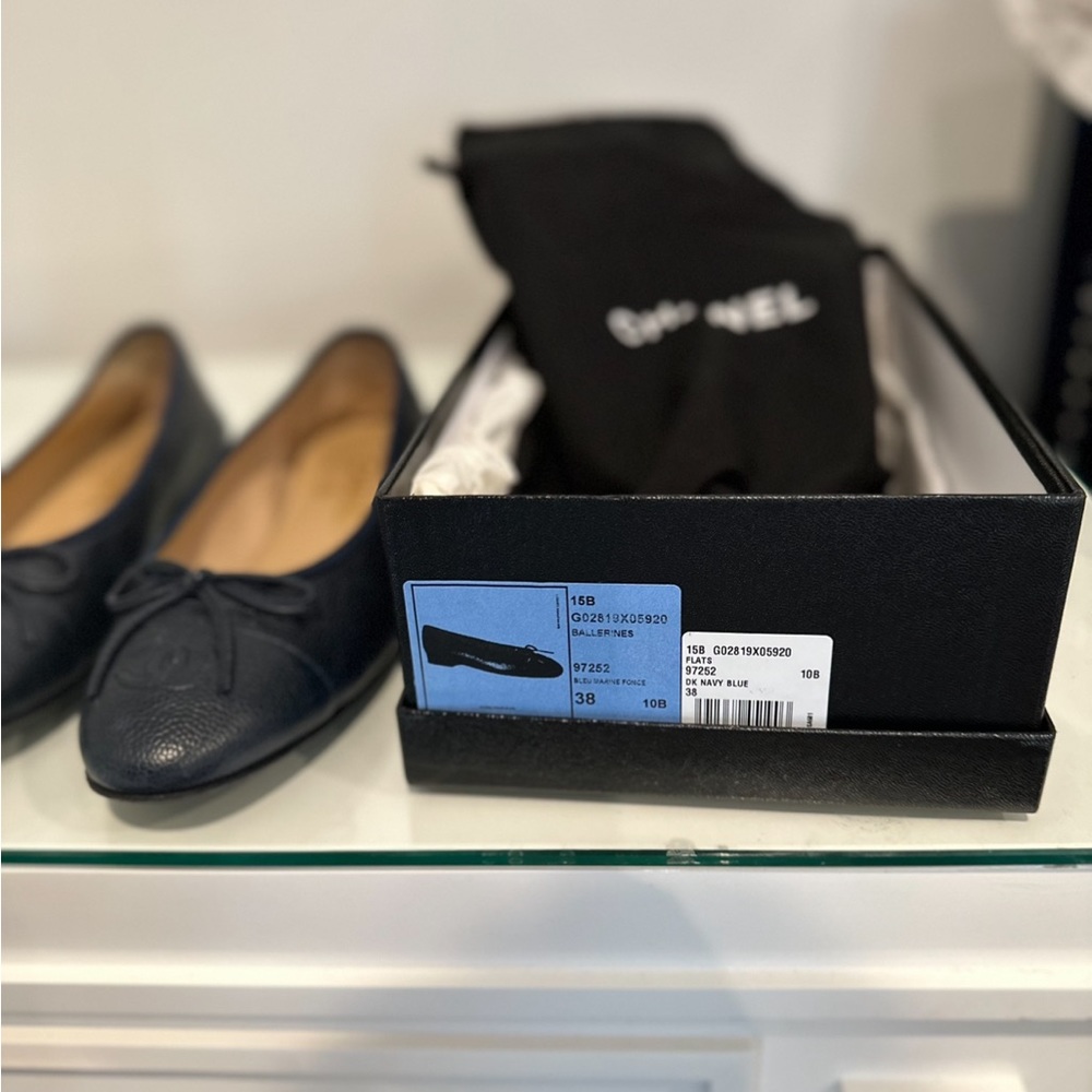 Used flats , great condition - Picture 1 of 4